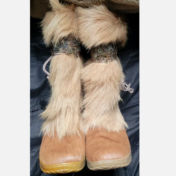 BearPaw KOLA Apres Ski Boots Sz 7 Real Fur Sheepskin Calf Goat Skin Wool Tan - Picture 10 of 16